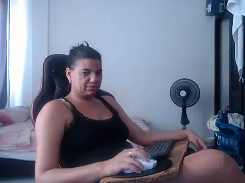 Adriana_0312 webcam