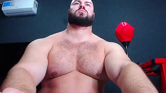 muscularjohnforuX webcam