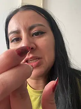 Abril_Luv webcam