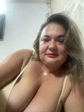 MikyVesela webcam