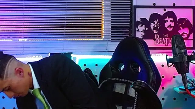 Godofcumxxx webcam