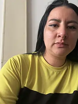 Abril_Luv webcam