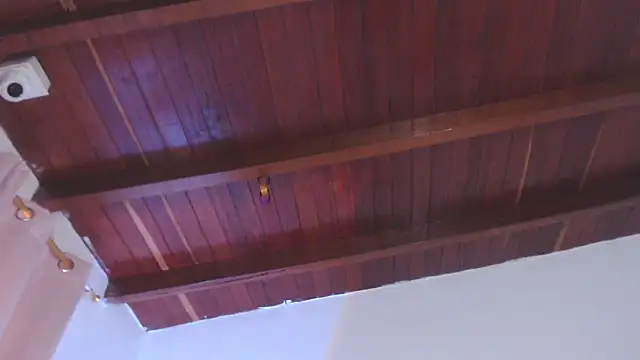 Amara_Red webcam