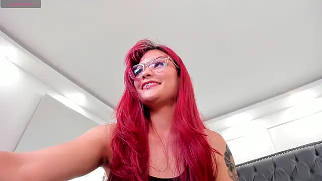 mae_lyra webcam
