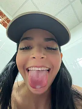 ArieliciousXXX webcam