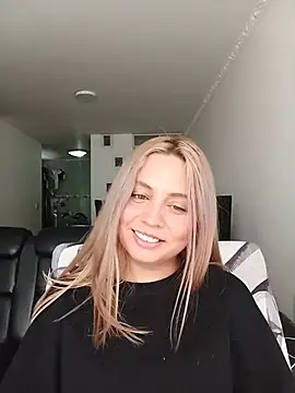 Ana__arms webcam