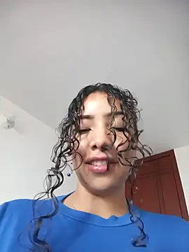 Wolfamara webcam