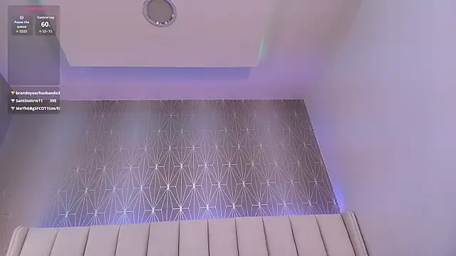Tori_Gaviria webcam