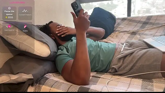 blackmuscless webcam