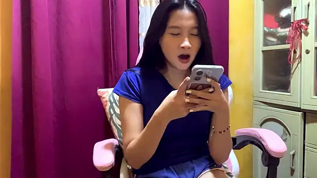Ariavale437 webcam