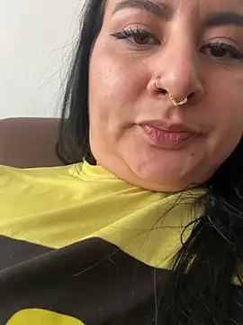 Abril_Luv webcam