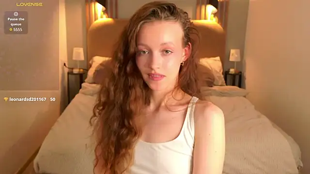SallyPinkman webcam