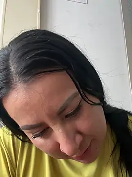 Abril_Luv webcam