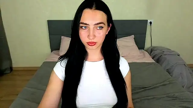 WildKittenX_ live cam on StripChat