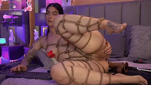 Angelina_Dior webcam