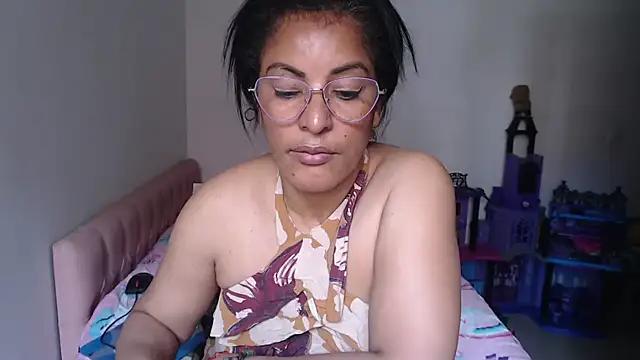 kateleyagrey webcam