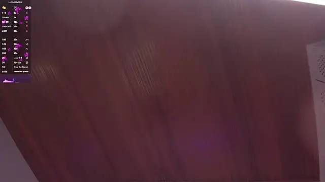 elodie_walker webcam