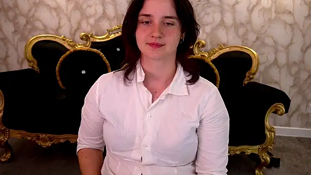 CassandraGold webcam