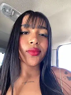 Mariangel_11 live cam on StripChat