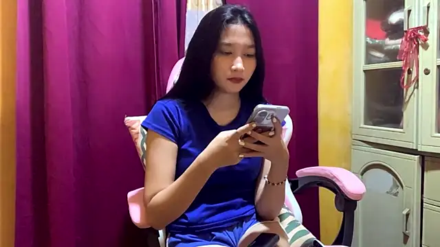 Ariavale437 webcam
