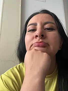 Abril_Luv webcam