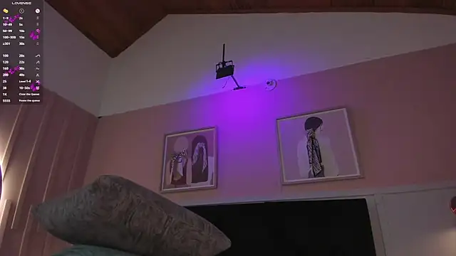 elodie_walker webcam