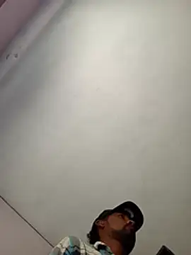 Ernesthot82 webcam