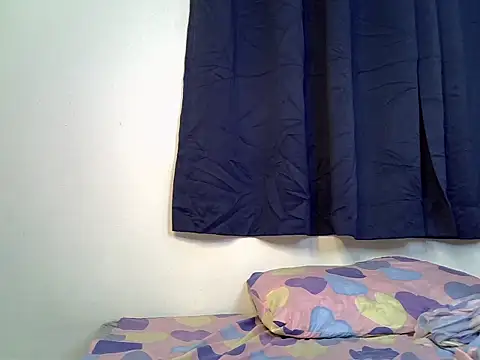 prettymarir webcam