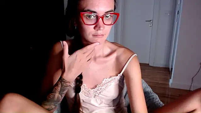 EvelynGG webcam