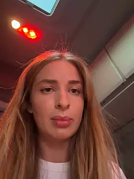 EvieEvans live cam on StripChat