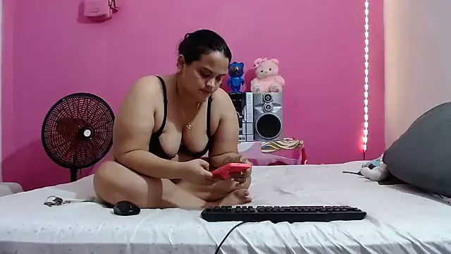 brunnette_hot webcam