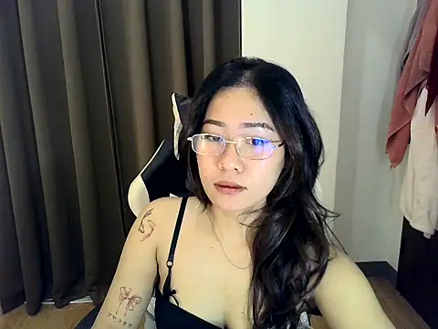 sluttybarbie_chai webcam