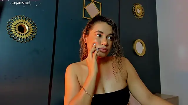 angie_leonn webcam