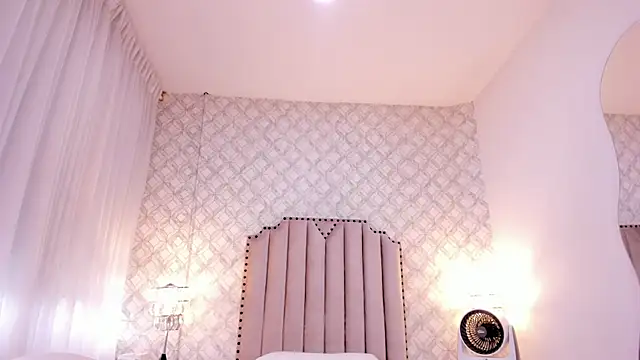 katherine_glow webcam