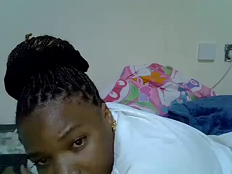 creamy_val webcam