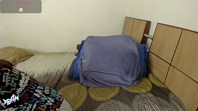 ella_harry webcam