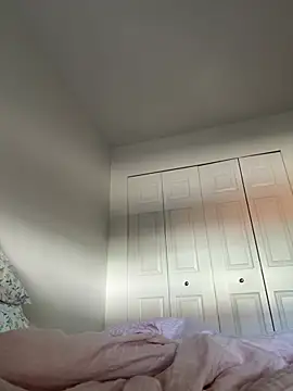 SweetMaisie webcam