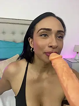 ShannaThor webcam