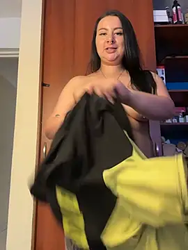 Abril_Luv webcam