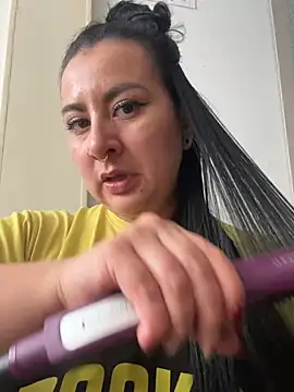 Abril_Luv webcam