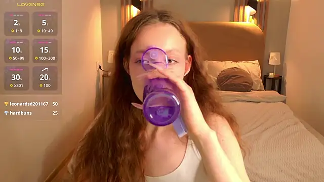 SallyPinkman webcam