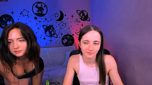 bella_dorn live cam on StripChat