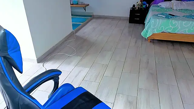 CAROLSEXYJ webcam