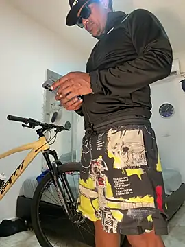 bigdick211292 webcam