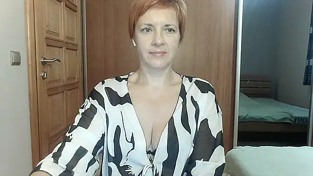LoraLoraMay live cam on StripChat