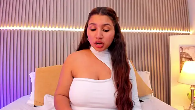 Victoria_Rosee webcam