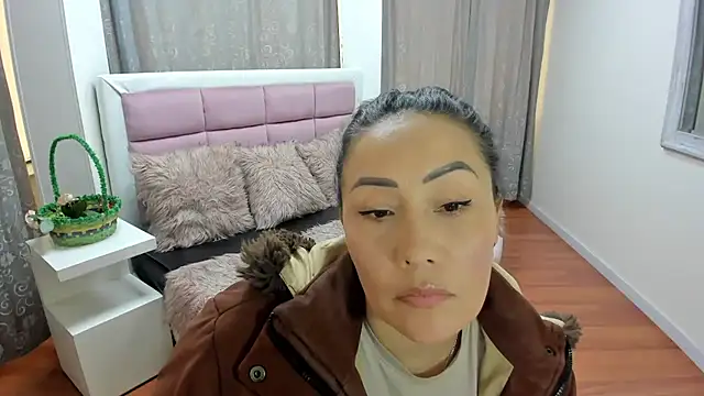 gaby_trent live cam on StripChat