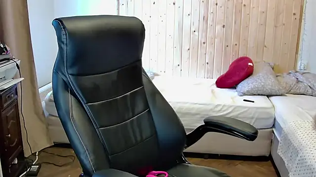 AaliyahHarris live cam on StripChat