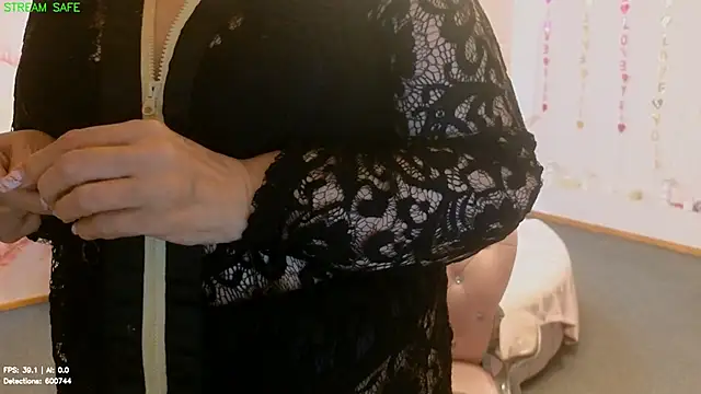 Penelope_Pinky webcam