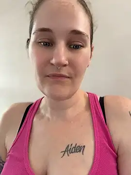 lolabunny9 webcam